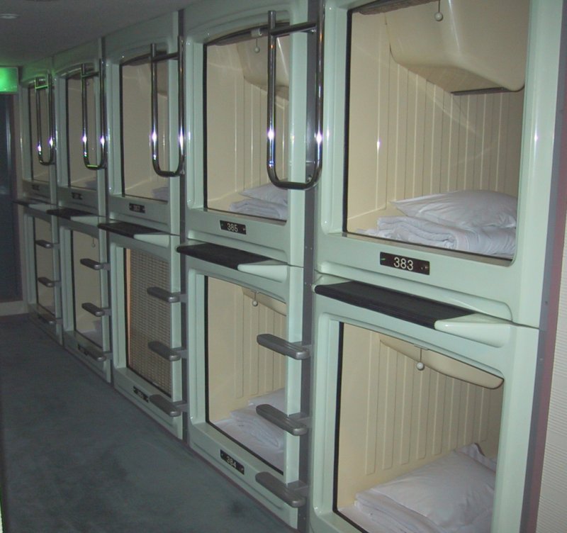 capsulehotel