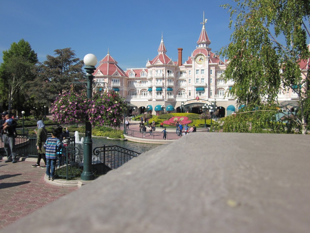 Disneyland VI-International